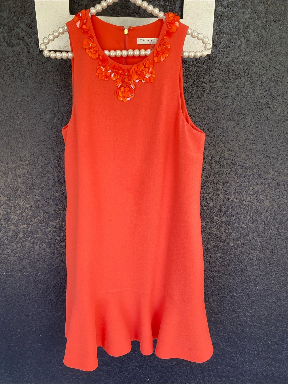Trina Turk Bright Orange Floral-Appliqué Sleeveless Shift Dress